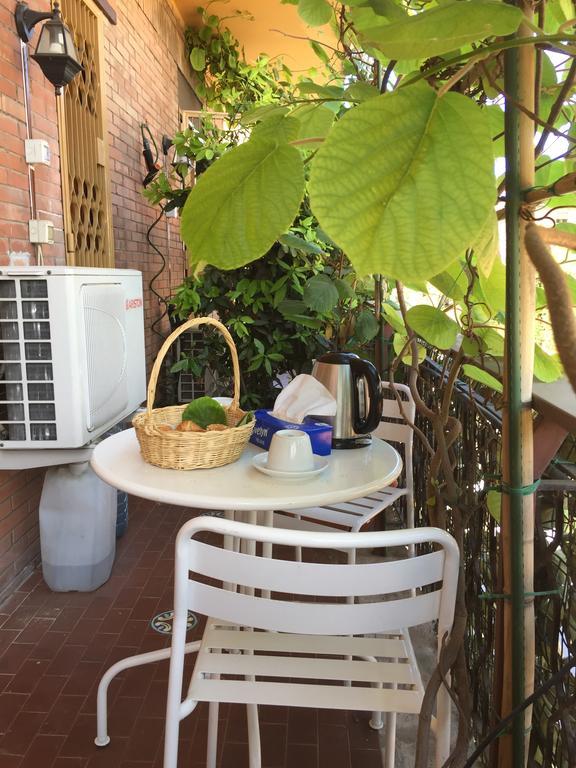 Bed and Breakfast La Fontana Di Carlotta Rom Exterior foto