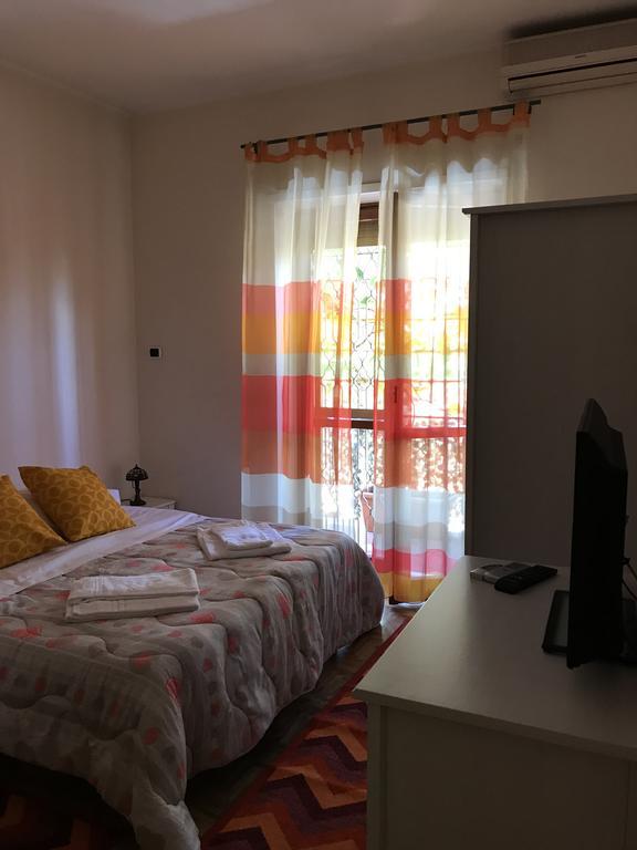 Bed and Breakfast La Fontana Di Carlotta Rom Exterior foto